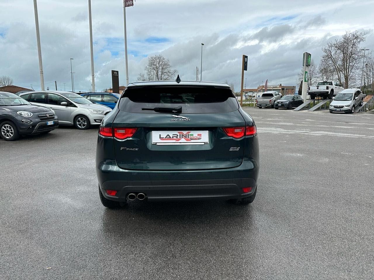 Jaguar F-Pace 2.0 D 180 CV AWD aut. R-Sport perfetta !!! Performante e parsimoniosa
