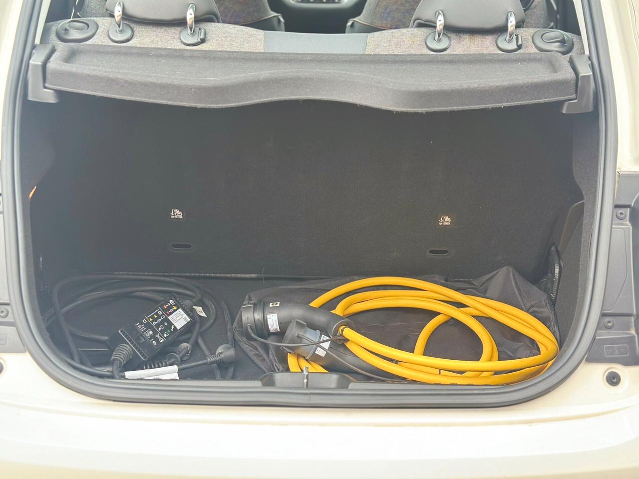 Fiat 500 500e Berlina 42 kWh