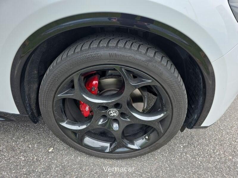 Alfa Romeo Stelvio 2.2 TD 210 CV Veloce AT8 Q4 con 7500euro extra optional