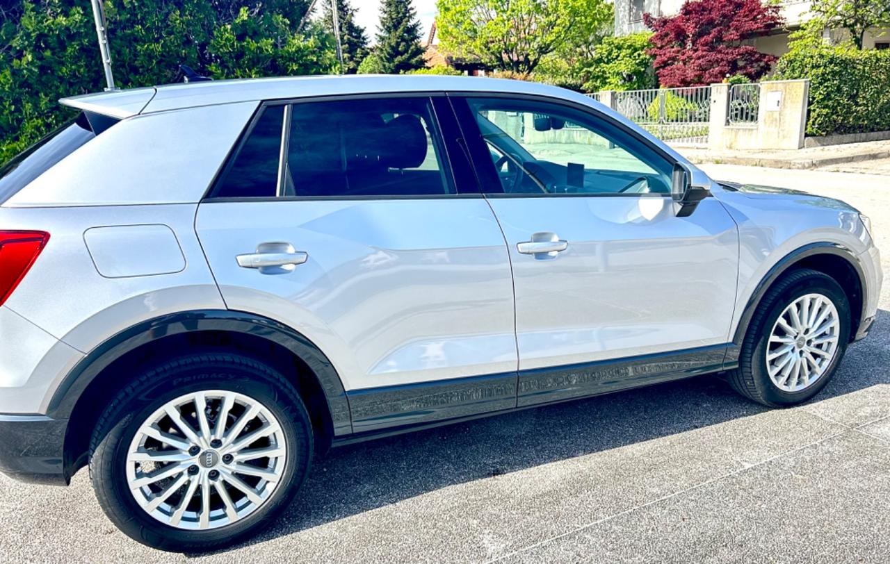 Audi Q2 35 TDI S tronic Admired