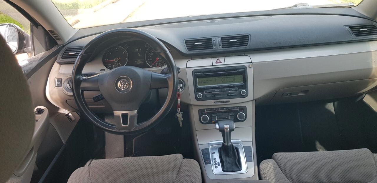 Volkswagen Passat 2.0 TDI DPF DSG Comfortline