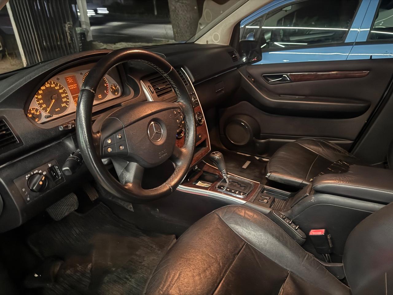 Mercedes-benz B 180 NGT BlueEFFICIENCY Executive
