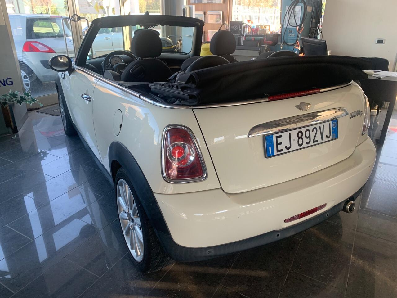 Mini Cooper D Cabrio 1.6 16v con capote nuova