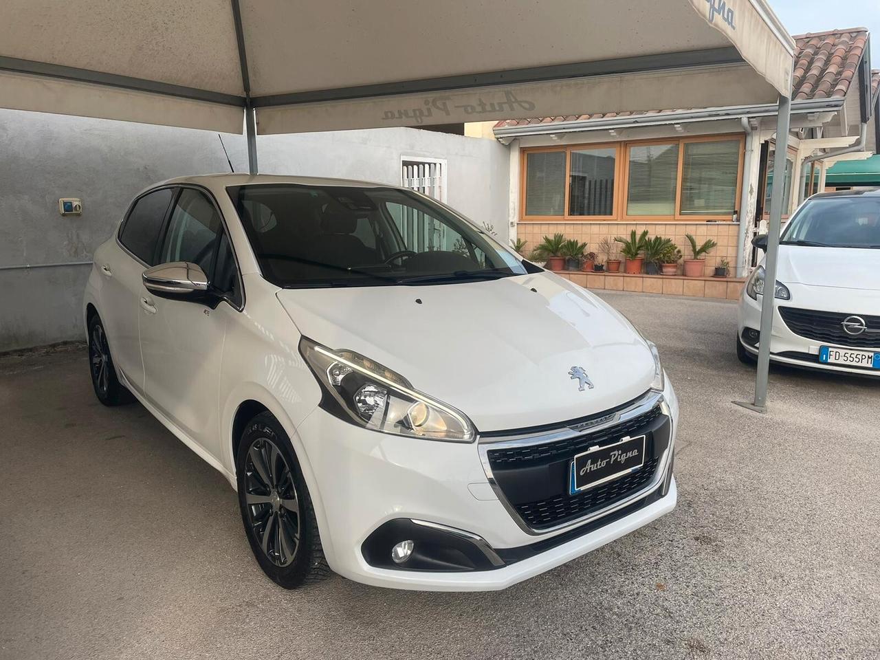 Peugeot 208 1.2 PureTech 82 5 porte Allure