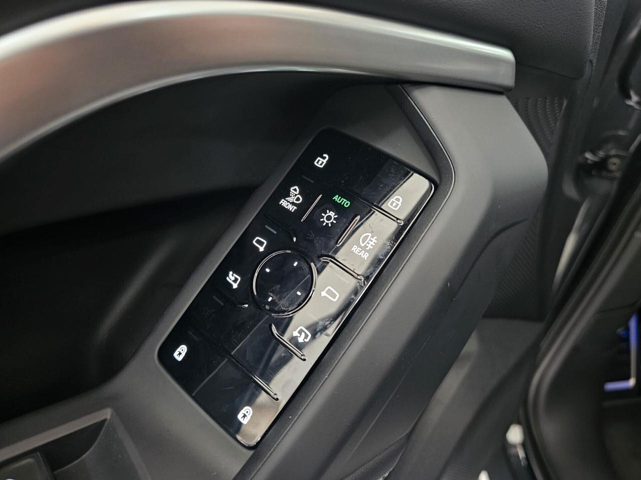 Audi Q5 SPB 40 TDI quattro S tronic Identity Black