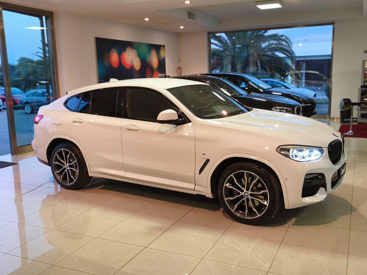 BMW X4 xDrive30i 2.0 Benzina M-SPORT Shadow Line