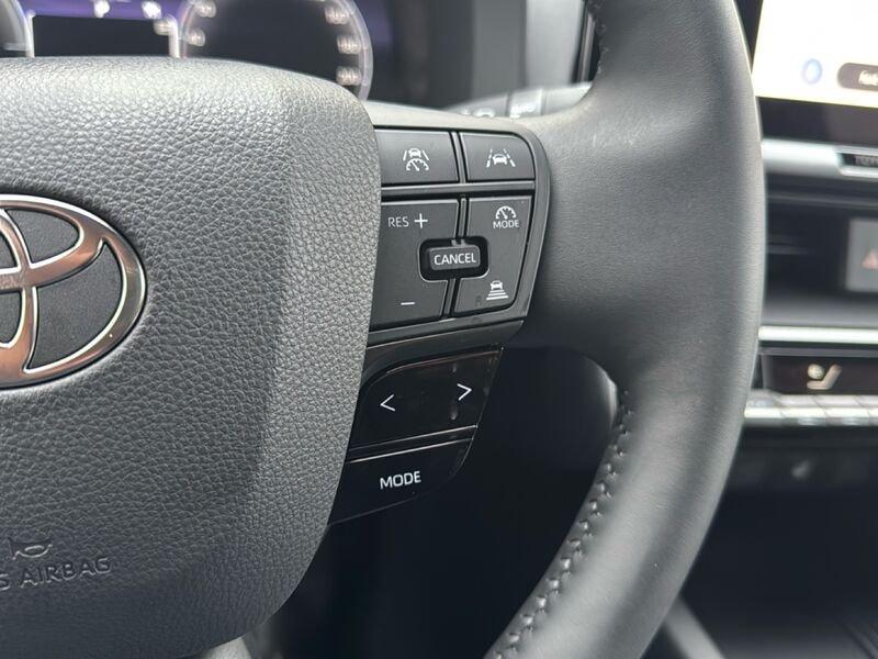 Toyota C-HR 2.0 P-HEV BUSINESS