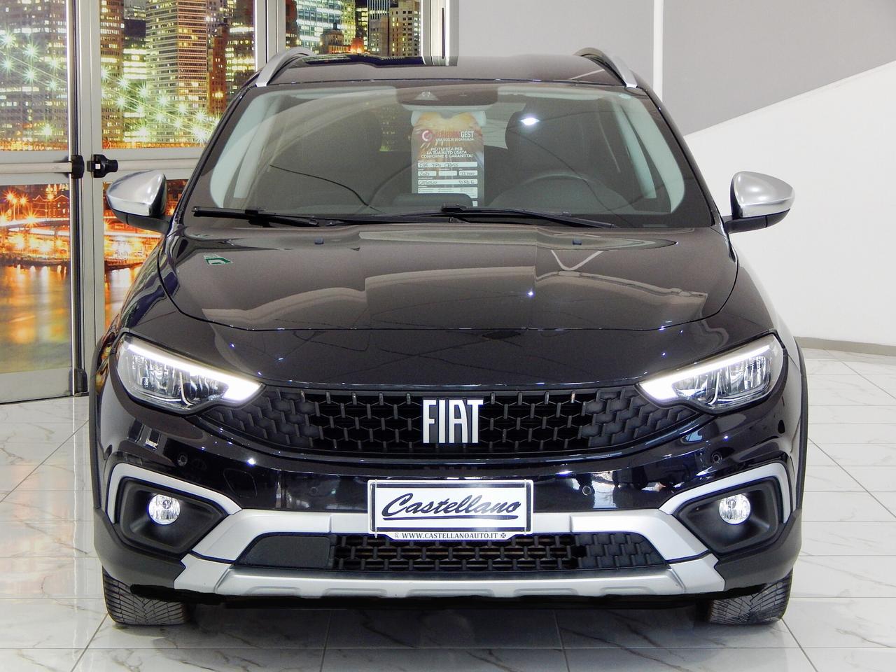 Fiat Tipo 5p 1.6 mjt Cross S&S NAVI-PARK-RADAR-LED