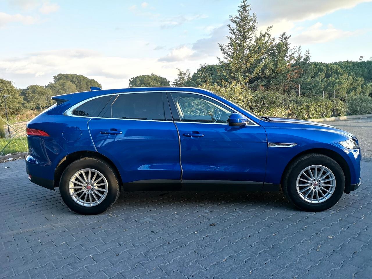 Jaguar F-Pace 2.0 D 163 CV Portfolio