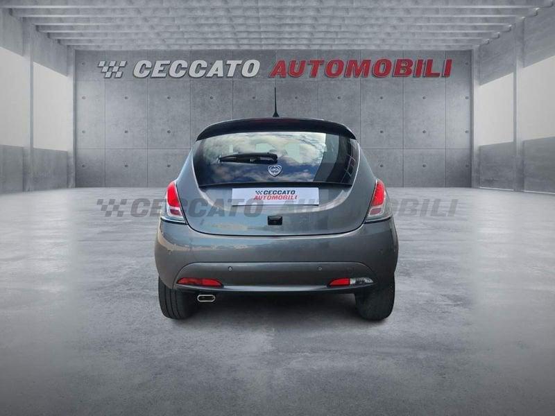 Lancia Ypsilon Ypsilon 1.0 firefly hybrid Platino s&s 70cv