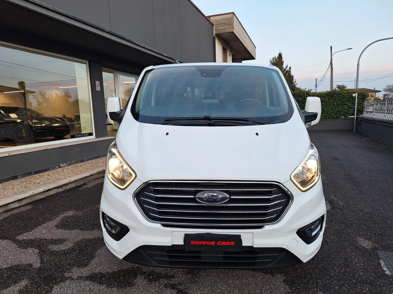 Ford Tourneo Custom AUTOCARRO 6 POSTI 320 2.0 EcoBlue 130CV PL Titanium