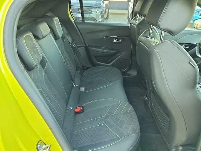 Peugeot 208 Hybrid 136 e-DCS6 GT