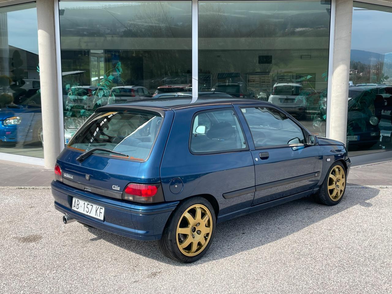 Renault Clio 1.8i 16V cat "ASI"