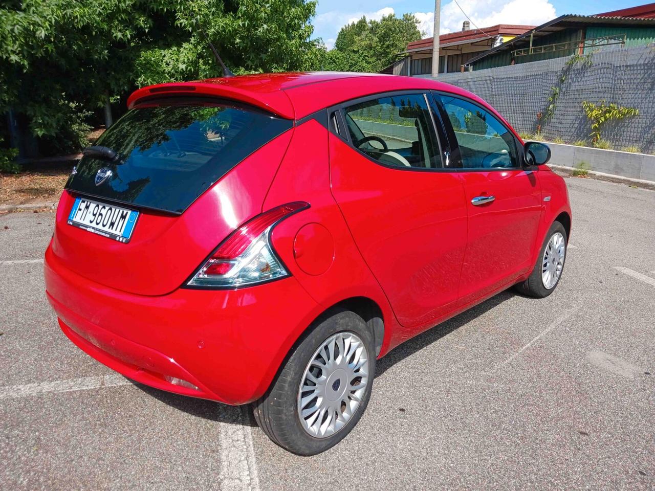 Lancia Ypsilon EURO6 - SOLO 69mila KM! PERFETTA