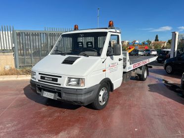 Iveco Daily Carroattrezzi