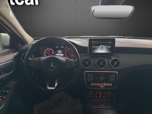 MERCEDES-BENZ GLA 180 Sport