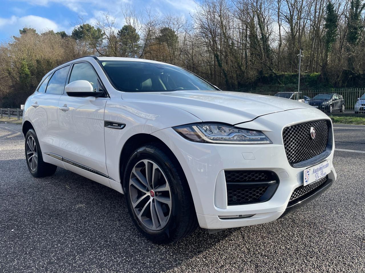 Jaguar F-Pace 2.0 D 240 CV AWD aut. R-Sport