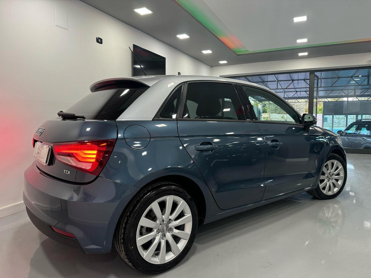 Audi A1 1.6 TDI 90 CV S tronic