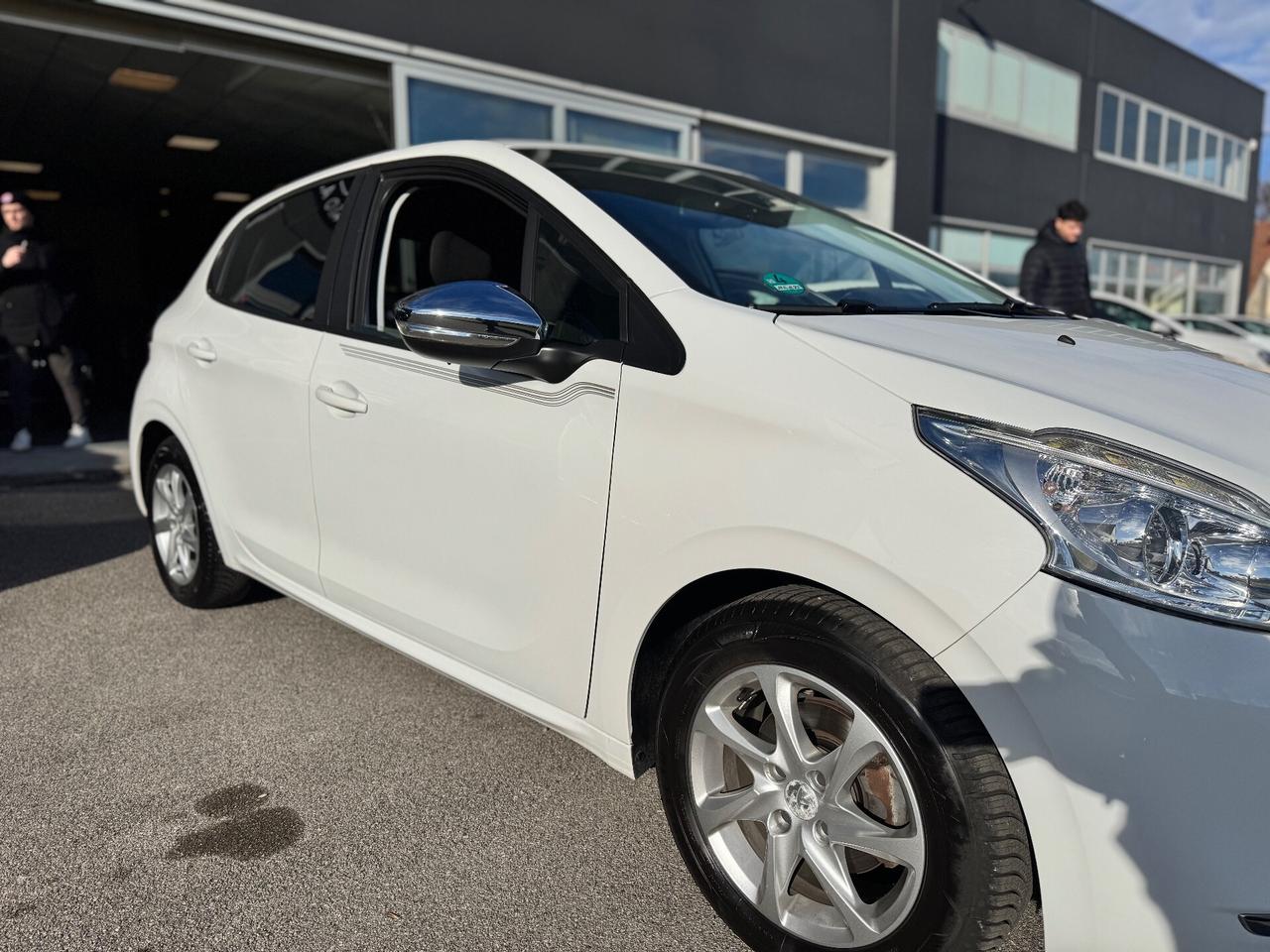 Peugeot 208 1.2 Neopatentati 89.000km