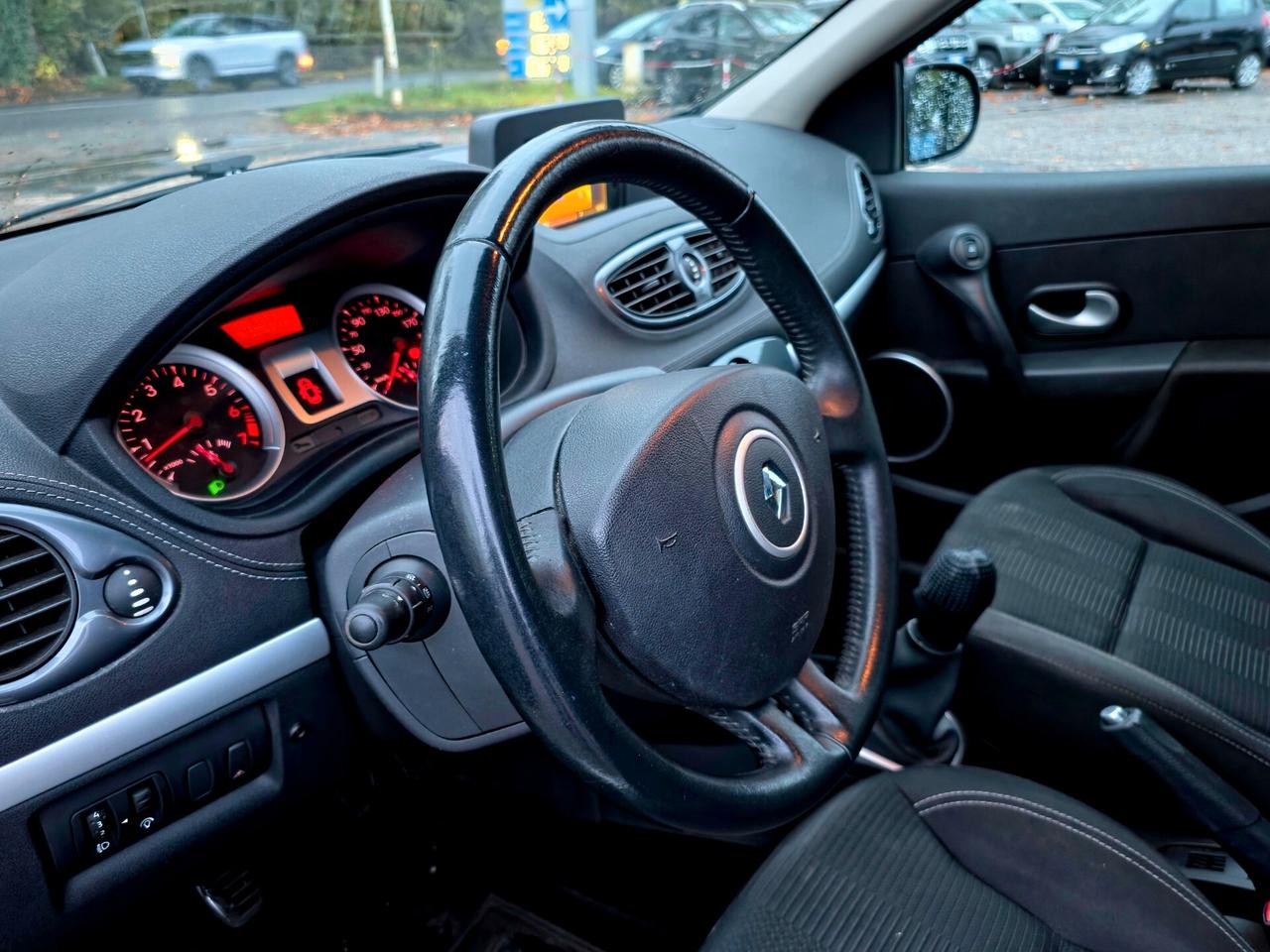 Renault Clio 1.2 16V 5 porte Luxe 2010-E4 Manuale NEO