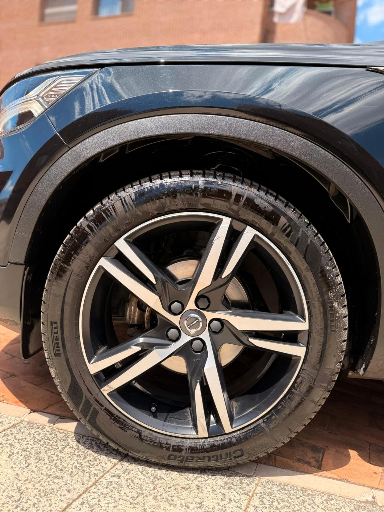 Volvo XC40 D3 Geartronic R-design N1
