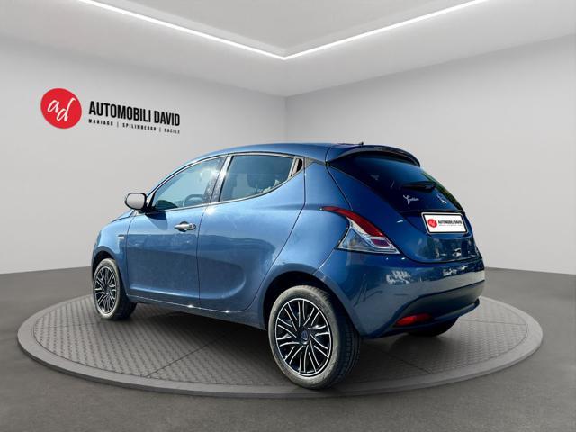 LANCIA Ypsilon 1.0 FireFly 5 porte S&S Hybrid Silver Plus