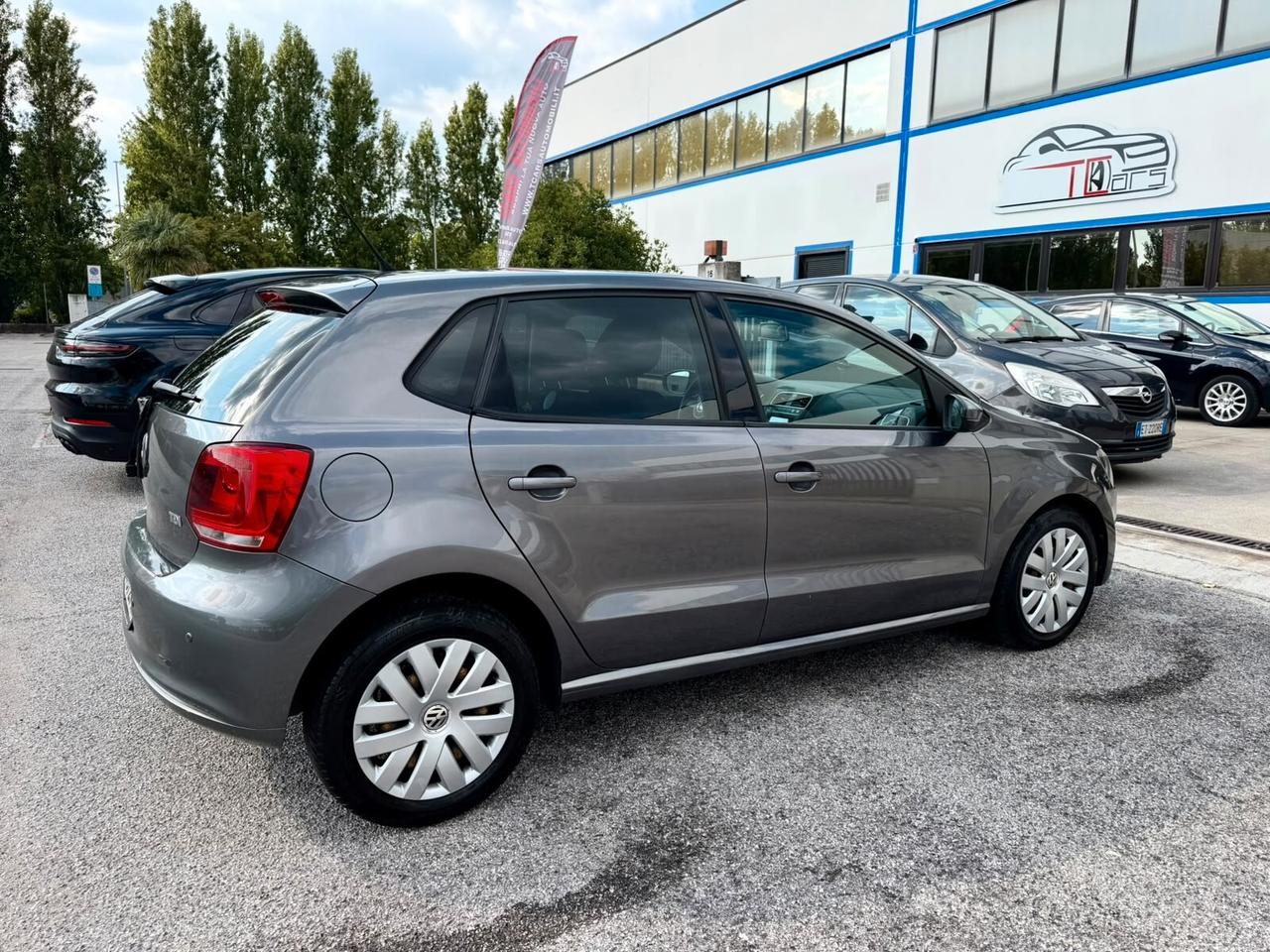 VOLKSWAGEN POLO 1.6 TDI - 5 PORTE - NEOPATENTATI
