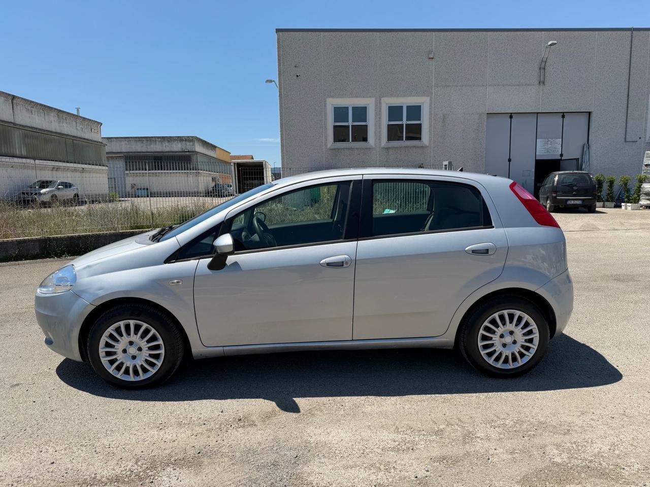 Fiat Grande Punto Fun 153000 KM