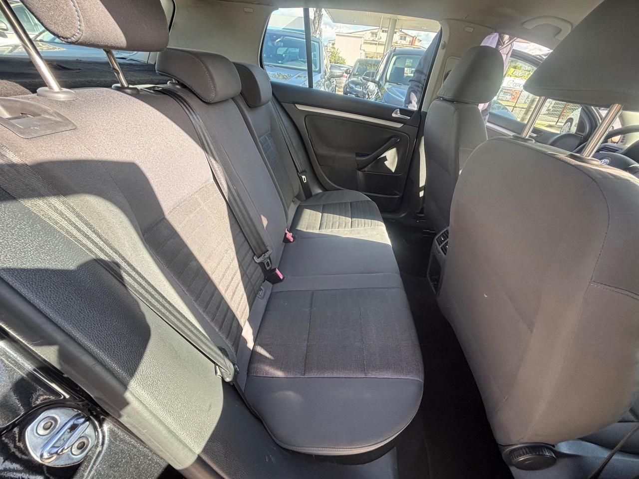 VW GOLF 1.6 BENZINA 102CV 130.000KM