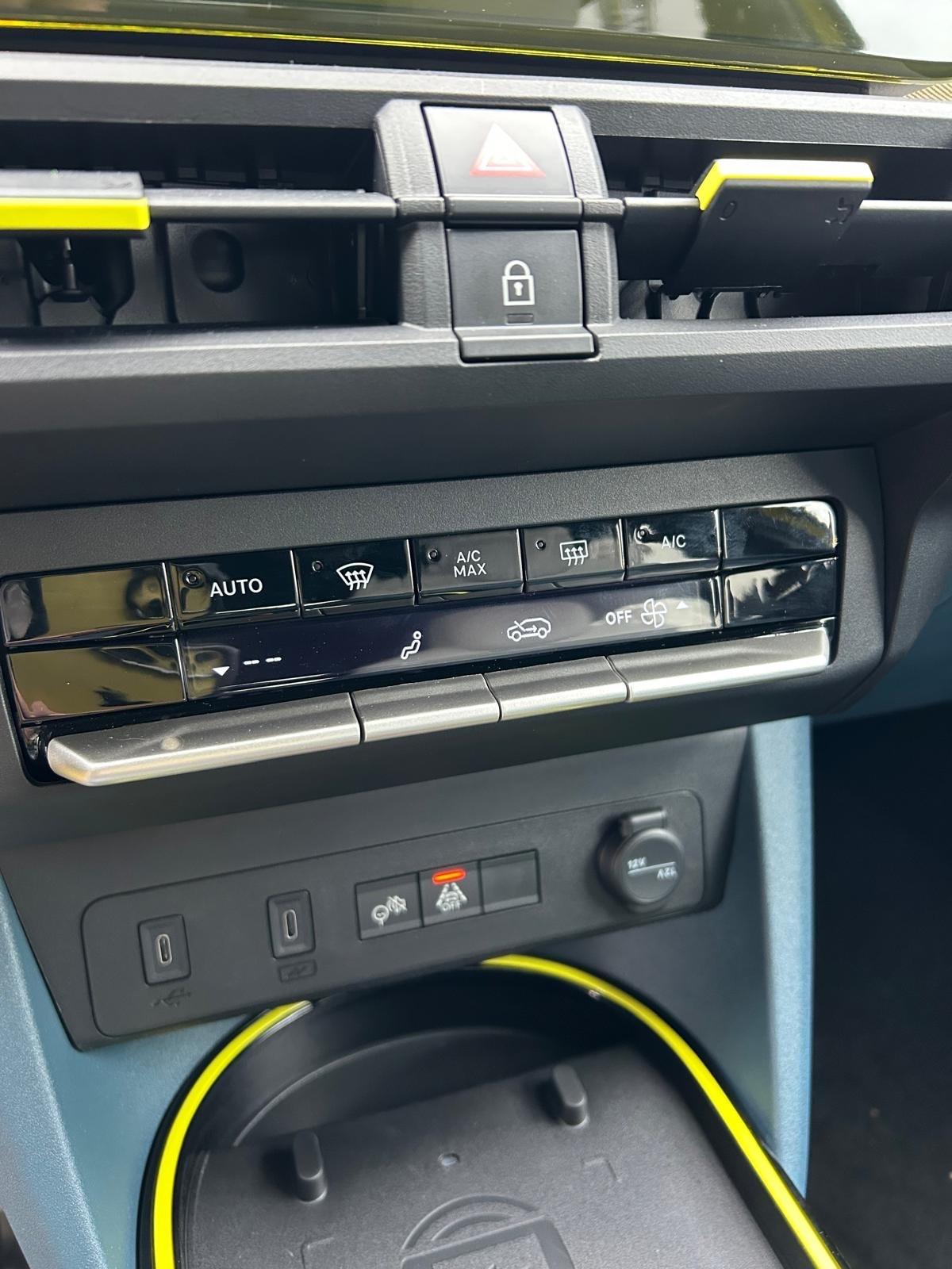 Fiat Grande Panda 1.2 Hybrid 110 CV S&S La Prima