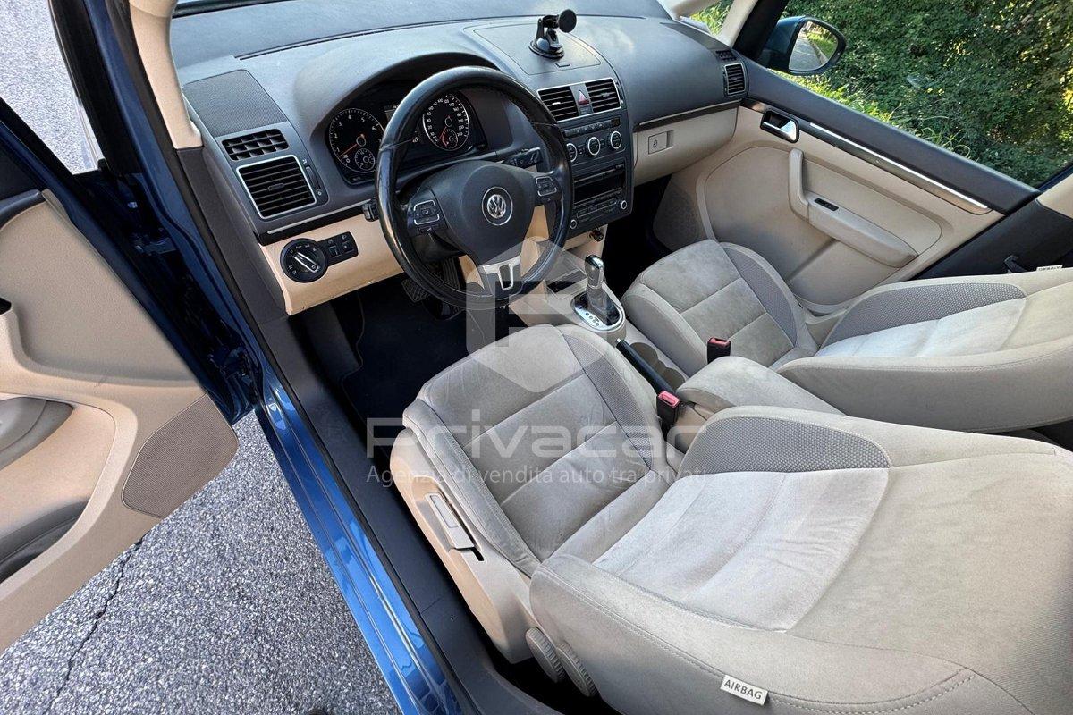 VOLKSWAGEN Touran 1.4 TSI DSG Highline EcoFuel