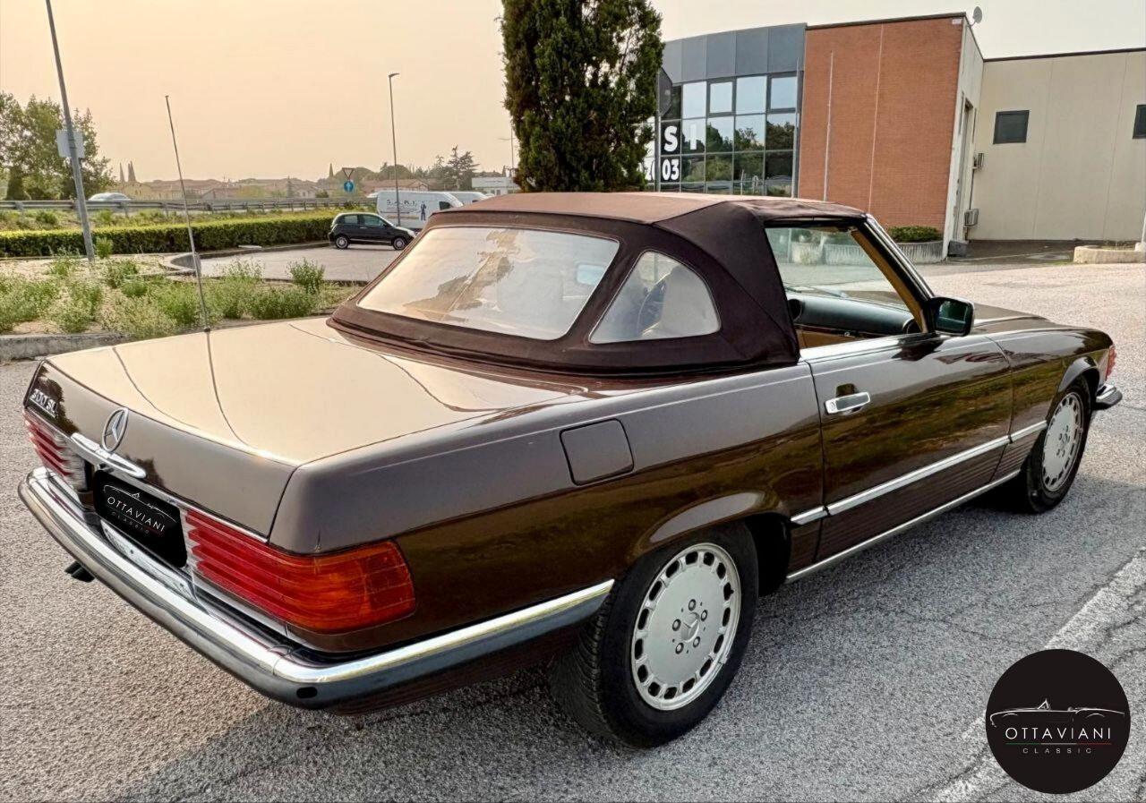 Mercedes SL 300 r107 targa ORO ASI