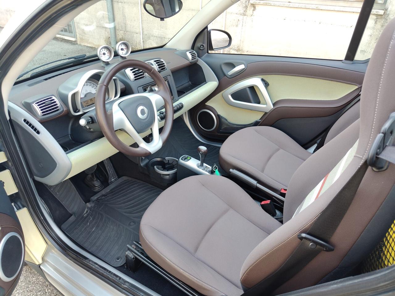 Smart ForTwo 1000 52 kW MHD cabrio passion