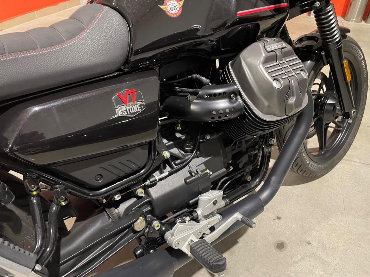 Moto Guzzi V7 Stone special