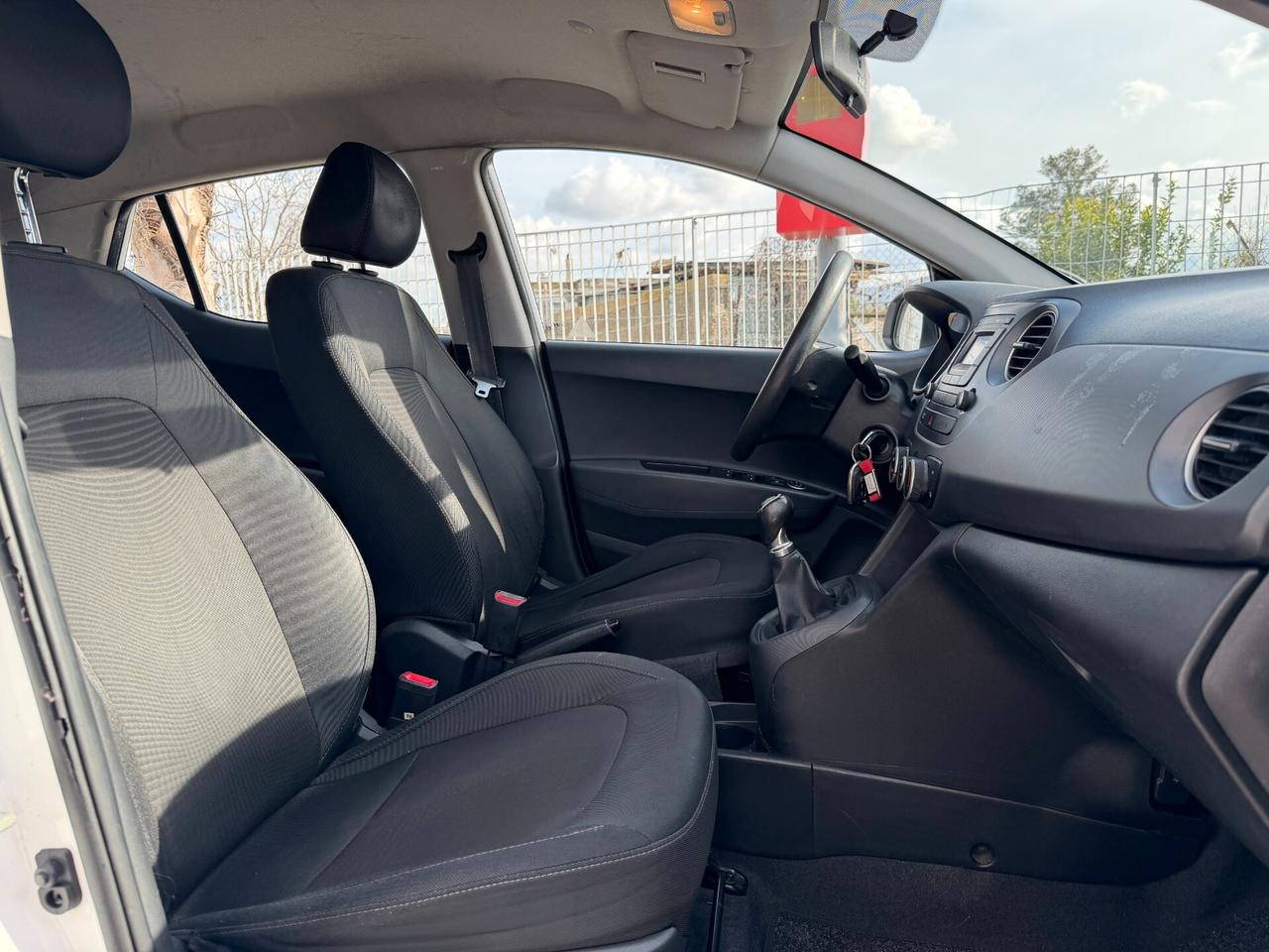 HYUNDAI ì10 ANNO 2017 1.0 BENZINA 66 CV