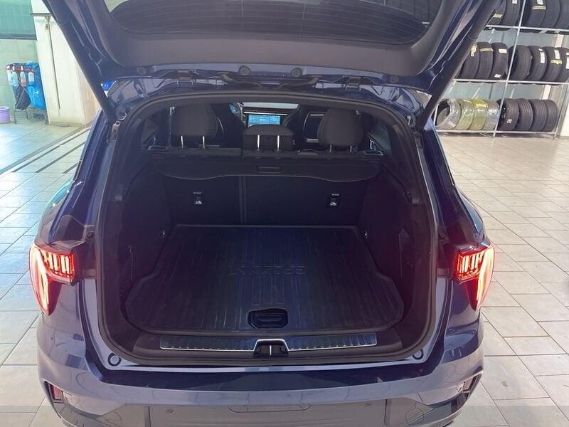 Lynk & Co 01 01 PHEV