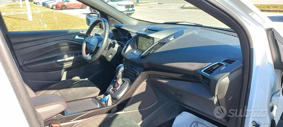 Ford Kuga 2.0 TDCI 120CV S&S 2WD Pow.ST-Line