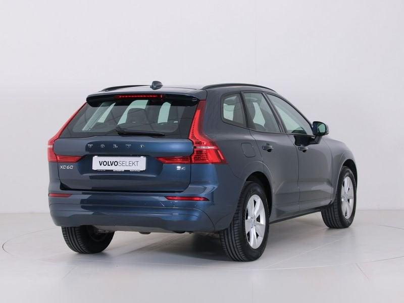 Volvo XC60 XC60 B4 (bz) 197CV TRAZIONE ANTERIORE MOMENTUM PRO
