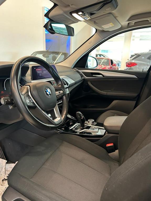 BMW X3 18 d Mild Hybrid 48V Business Advantage sDrive Steptronic