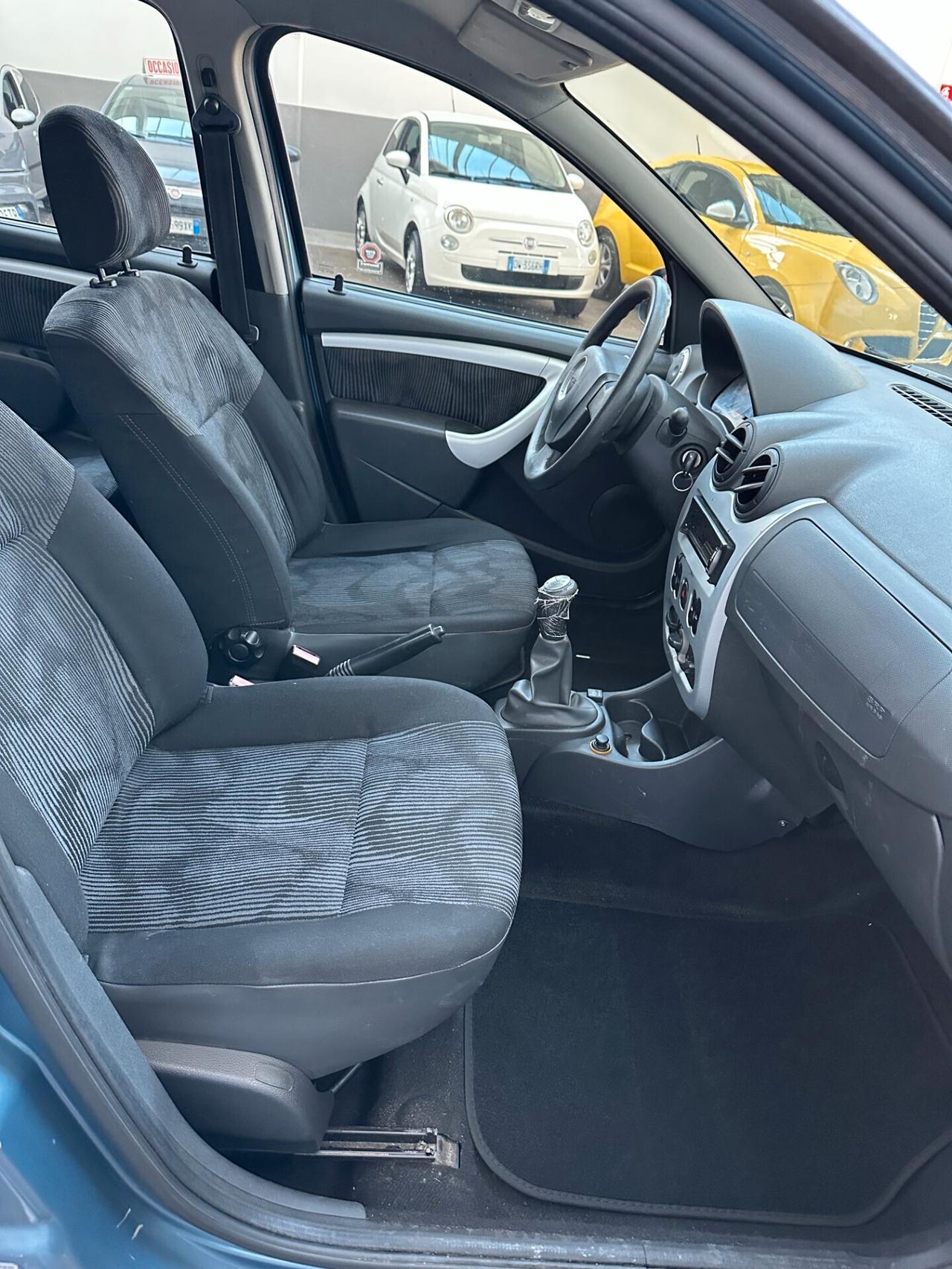 Dacia Sandero 1.4 Benz/gpl di serie, buoni condizioni generali