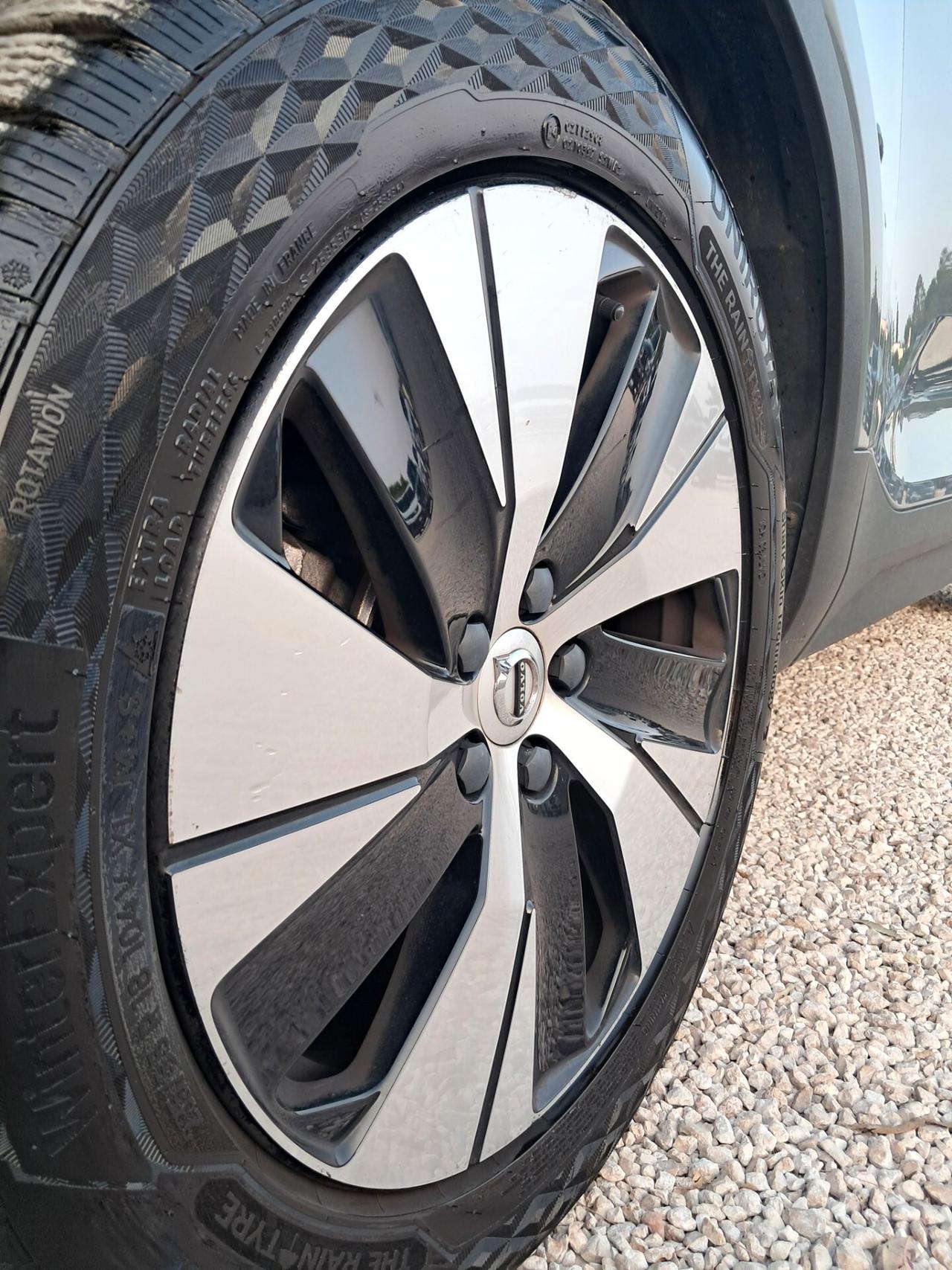Volvo XC40-2.0-150CV*TETTO*CAM360°*LED*NAVI