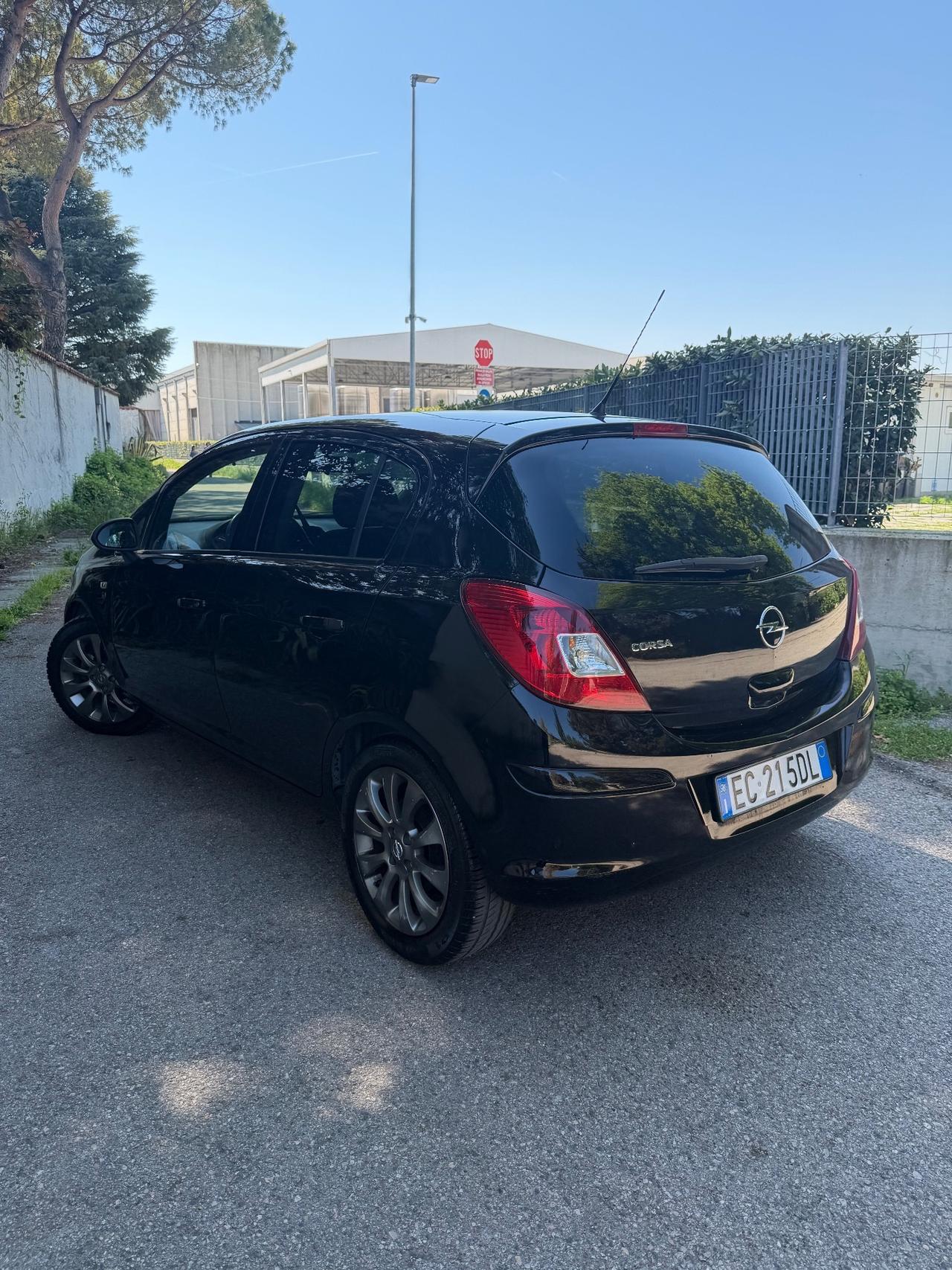 Opel Corsa 1.2 5 porte Easytronic Cosmo