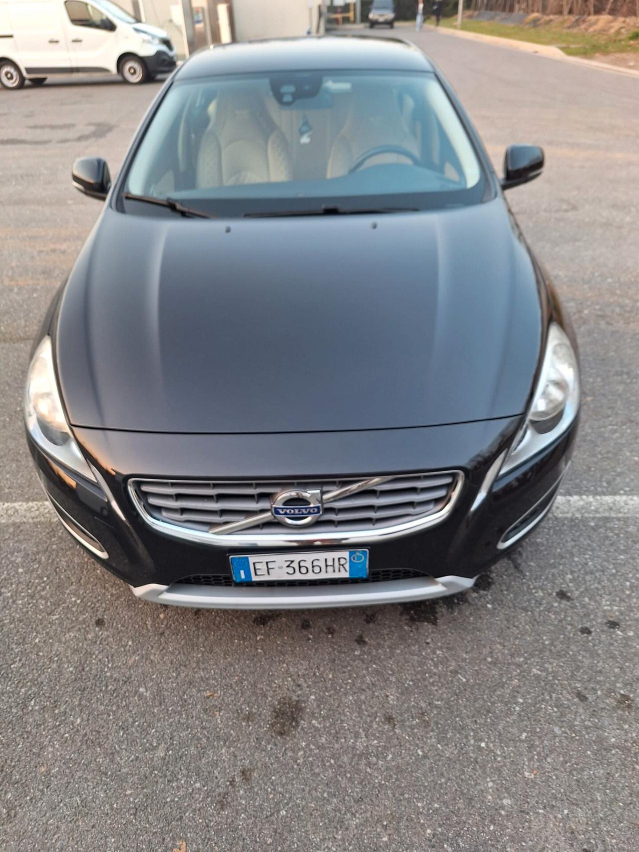 Volvo V60 D5 Geartronic Momentum