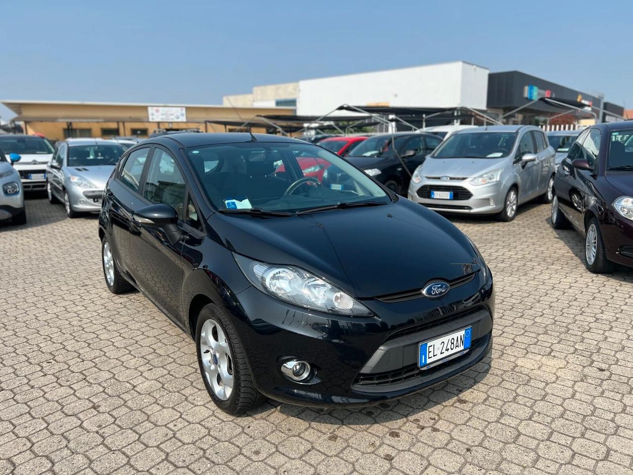 Ford Fiesta Ikon 1.4 TDCi 70CV 5p. Business