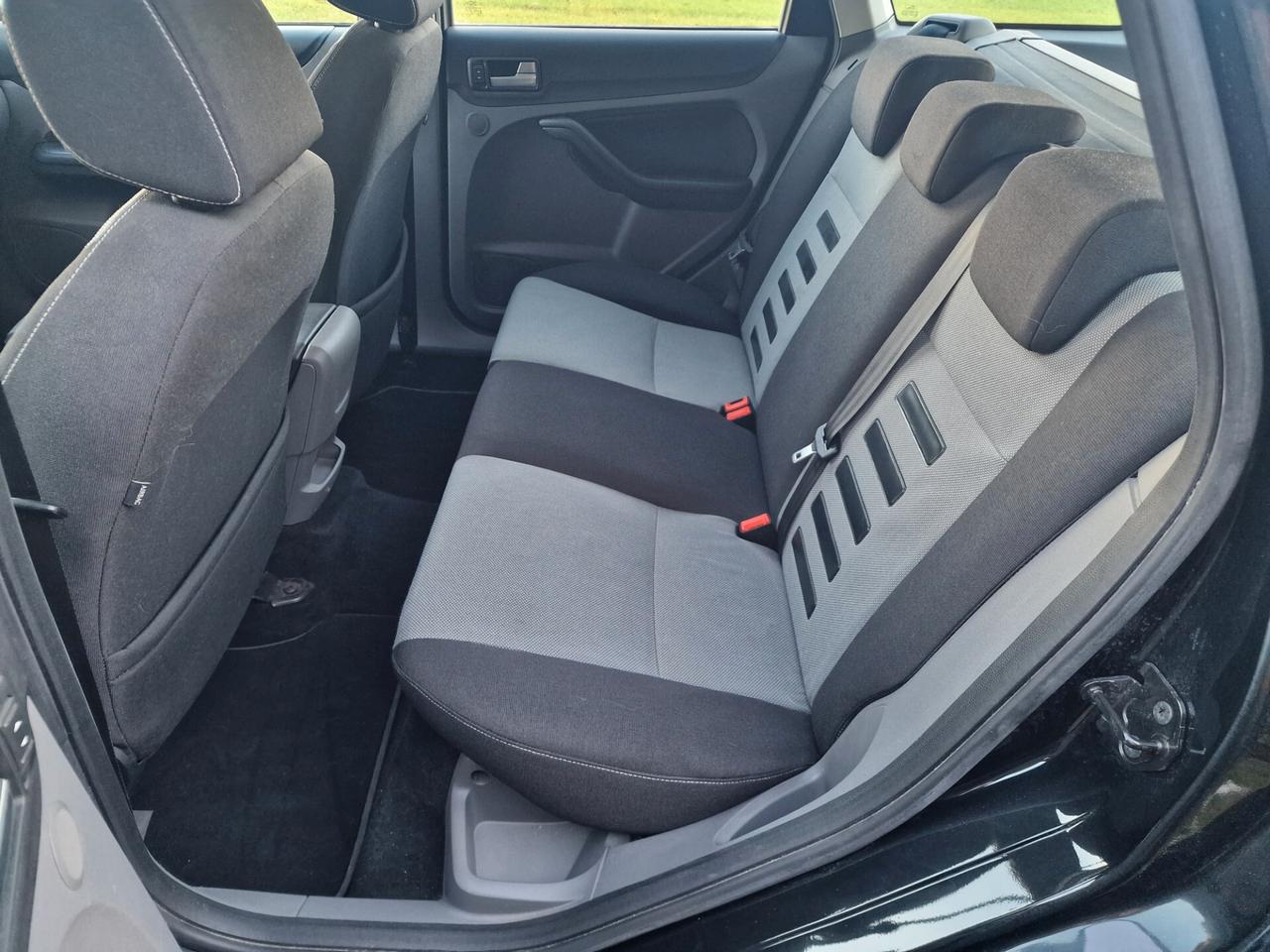 Ford Focus 1.6 100cv Bz SW 67000km