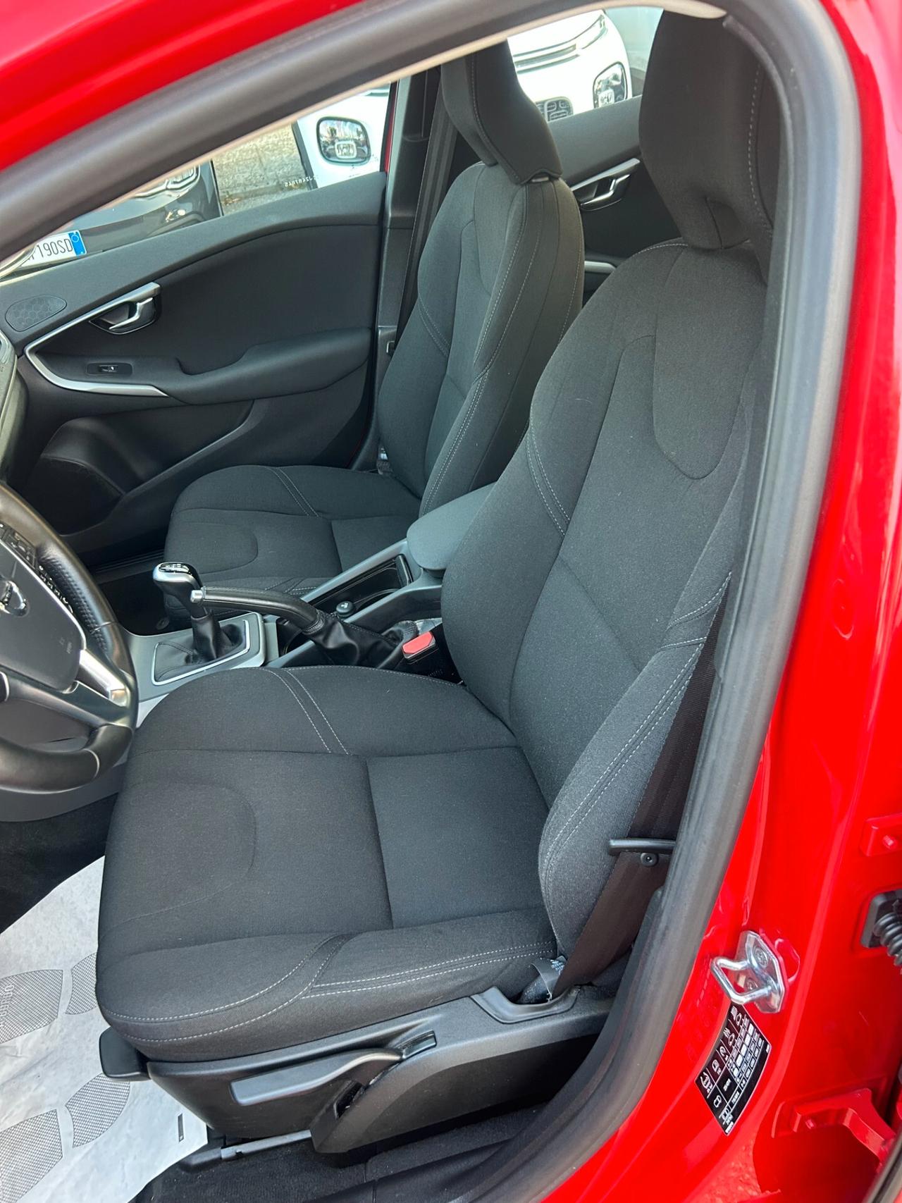 " UNA BOMBA " Volvo V40 D2 BUSINESS SPORT