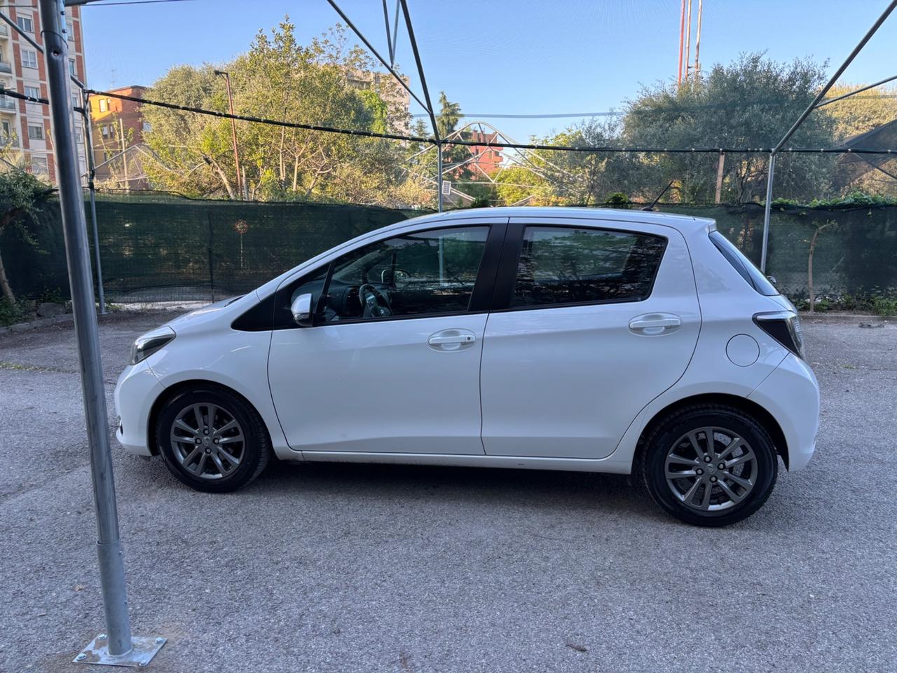 Toyota Yaris 1.4 D-4D 5 porte Lounge OK NEOPATENTATI