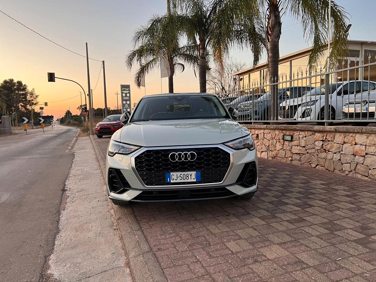 Audi Q3 SPB 35 TDI S tronic Business plus