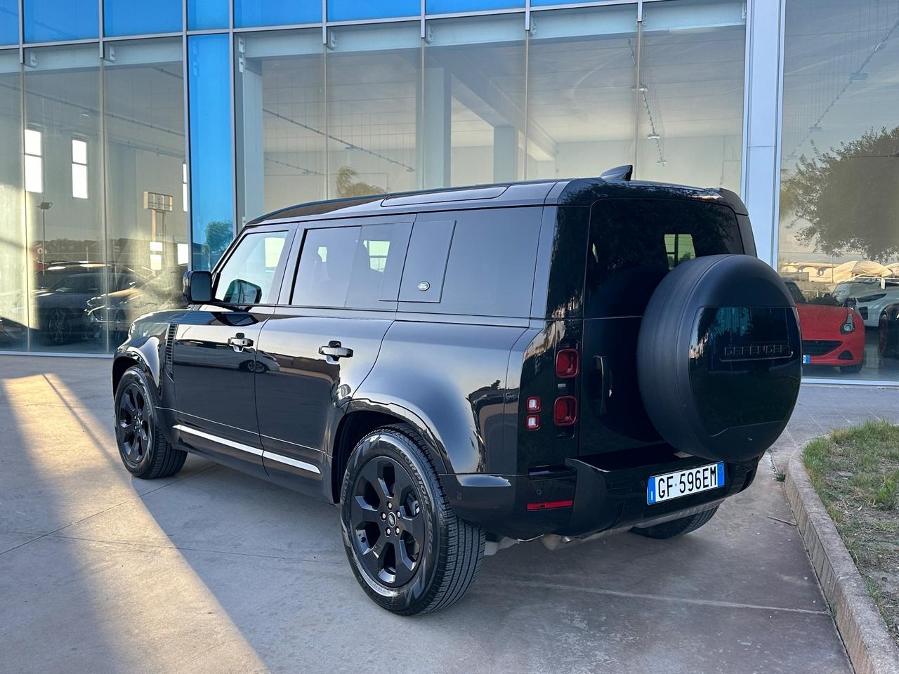 Land Rover Defender 110 3.0d SE awd 200cv auto AUTOCARRO N1