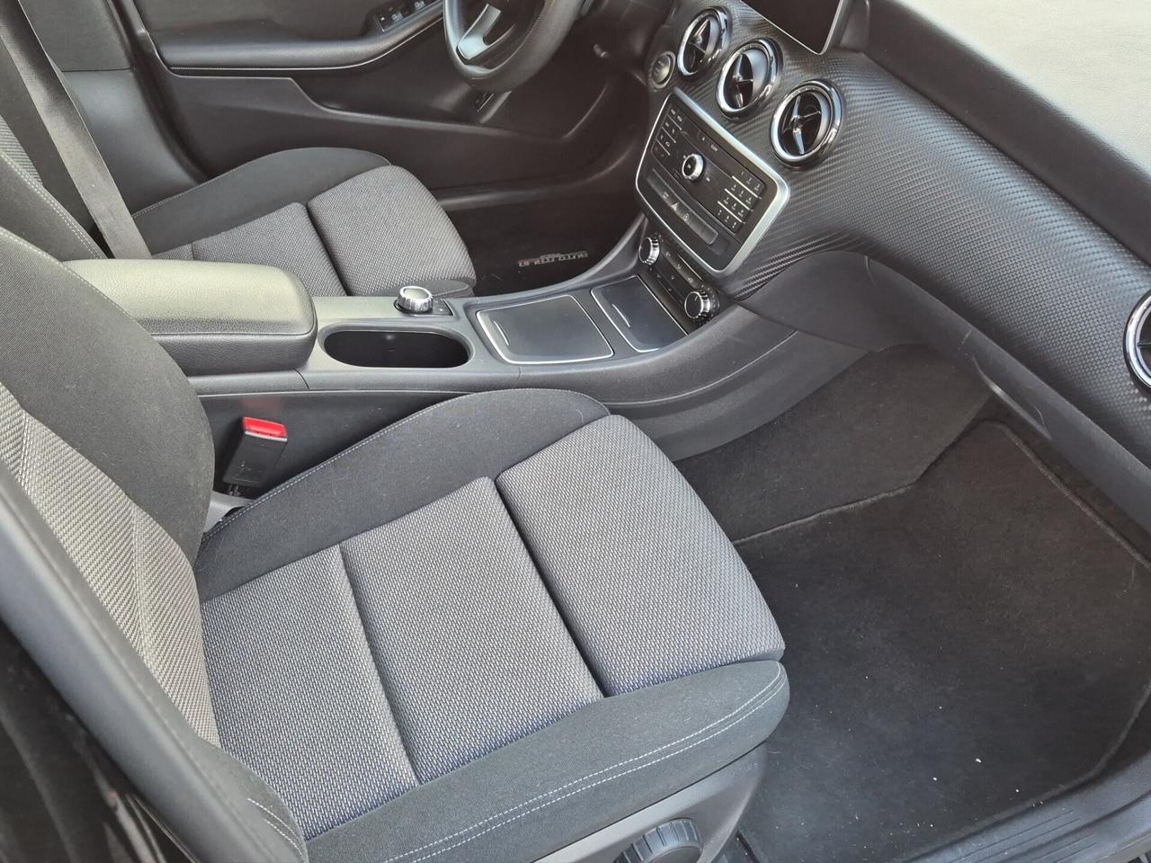 Mercedes-benz GLA 200 d Automatic Business Extra